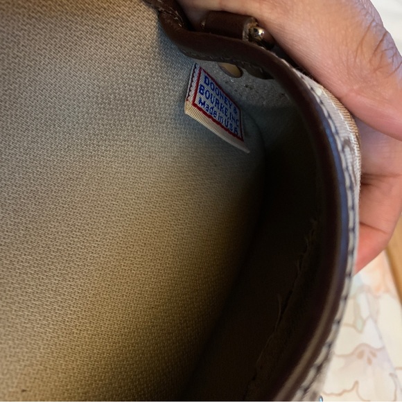 DOONEY & BOURKE Signature Print Brown/ Beige Canvas Wristlet - Picture 7 of 9